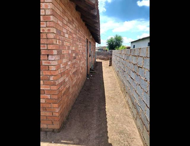 3 BEDROOM HOUSE FOR SALE IN RIETVALLEI